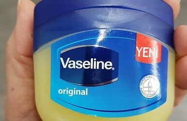 A vazeline használata a tag növelésére